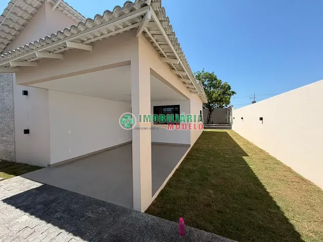 Casa 3 quartos e 1 banheiro, à venda, no bairro Flamboyant III em Canarana