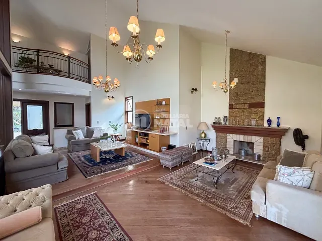 Casa 4 quartos e 4 banheiros, à venda ou para alugar, no bairro Jardim São Jorge em Londrina