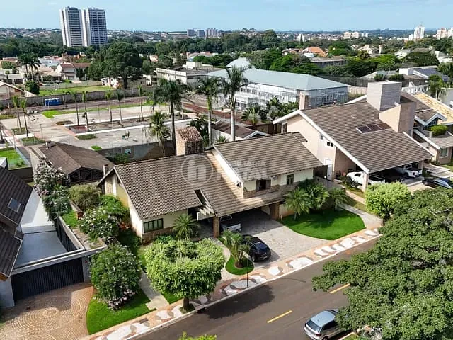 Casa 4 quartos e 4 banheiros, à venda ou para alugar, no bairro Jardim São Jorge em Londrina