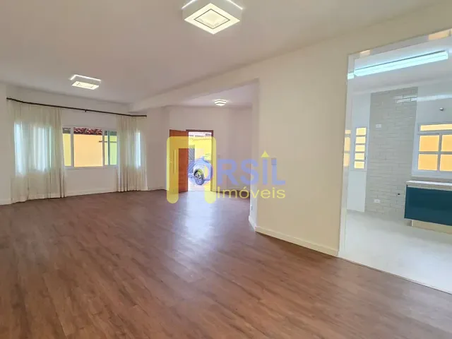 Casa com 723m² 4 quartos e 5 banheiros, à venda, no bairro Vila Suissa em Mogi das Cruzes