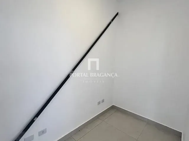 Casa com 472m² 3 quartos e 5 banheiros, à venda, no bairro Condomínio Residencial Fazenda Santa Helena em Bragança Paulista
