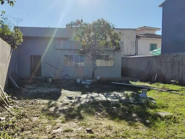 Casa 3 quartos e 2 banheiros, à venda, no bairro Cidade Praiana em Rio das Ostras