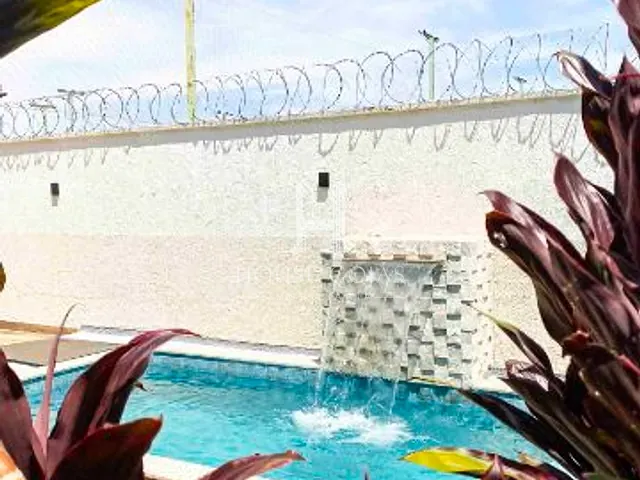 Casa com 400m² 4 quartos e 4 banheiros, à venda, no bairro Parque Industrial de Senador Canedo em Senador Canedo
