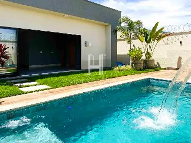 Casa com 400m² 4 quartos e 4 banheiros, à venda, no bairro Parque Industrial de Senador Canedo em Senador Canedo