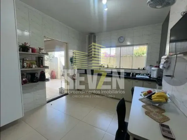 Casa com 220m² 3 quartos e 3 banheiros, à venda, no bairro Jardim Paulista em Bauru