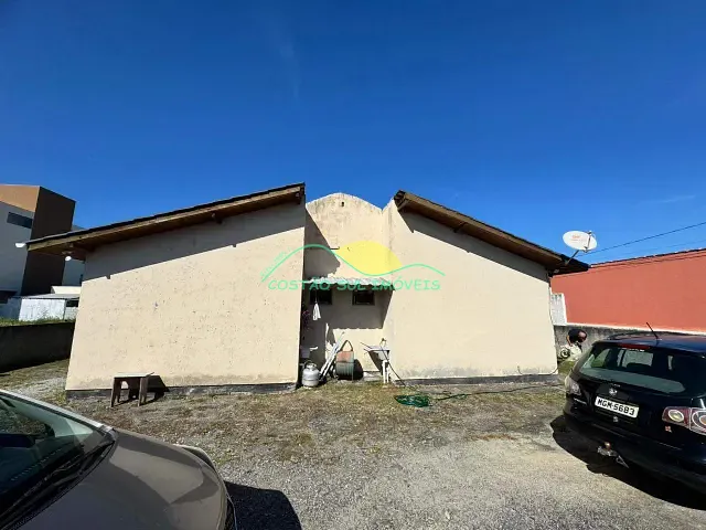 Casa 2 quartos e 2 banheiros, à venda, no bairro Ribeirão da Ilha em Florianópolis