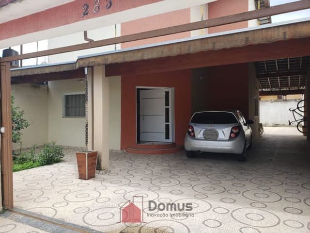 Casa com 250m², à venda, no bairro Residencial Pasin em Pindamonhangaba