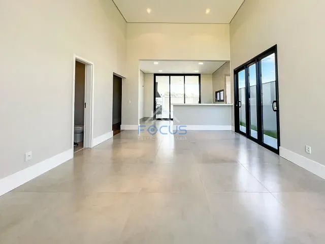 Casa com 360m² 3 quartos e 5 banheiros, à venda ou para alugar, no bairro Residencial Vila Verde em Itupeva