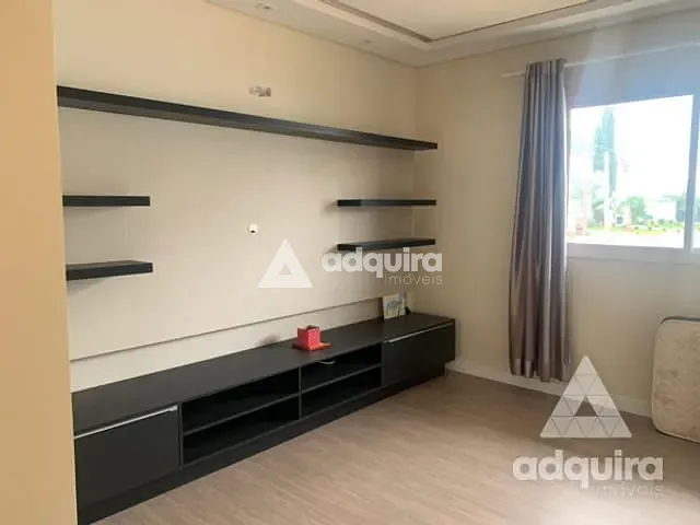 Casa com 412m² 4 quartos e 3 banheiros, à venda, no bairro Estrela em Ponta Grossa