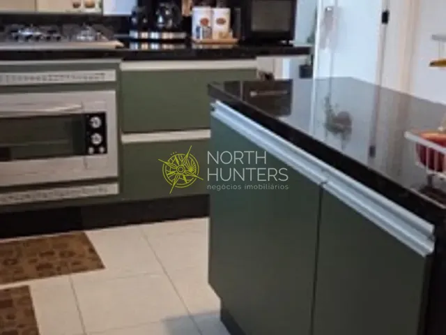 Casa com 405m² 4 quartos e 5 banheiros, à venda, no bairro Anita Garibaldi em Joinville