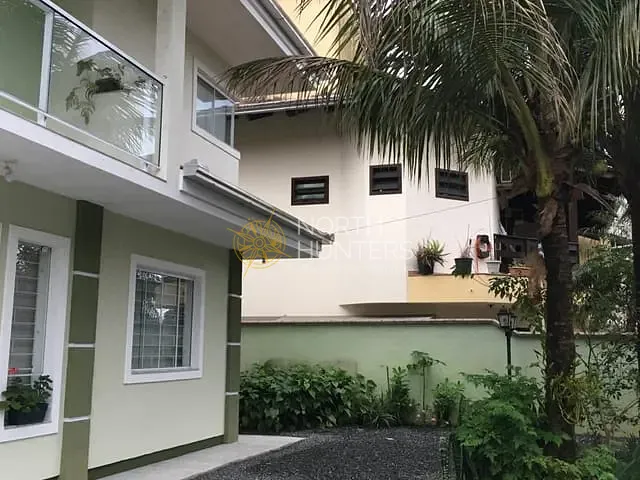 Casa com 405m² 4 quartos e 5 banheiros, à venda, no bairro Anita Garibaldi em Joinville