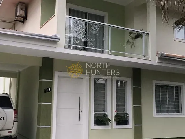 Casa com 405m² 4 quartos e 5 banheiros, à venda, no bairro Anita Garibaldi em Joinville