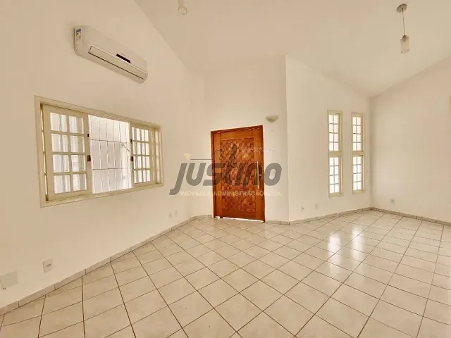 Casa com 312m² 3 quartos e 1 banheiro, à venda, no bairro Grandesp em Itanhaém