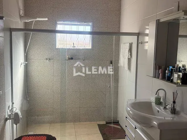 Casa com 250m² 3 quartos e 1 banheiro, à venda, no bairro Projeto Cem em Mococa