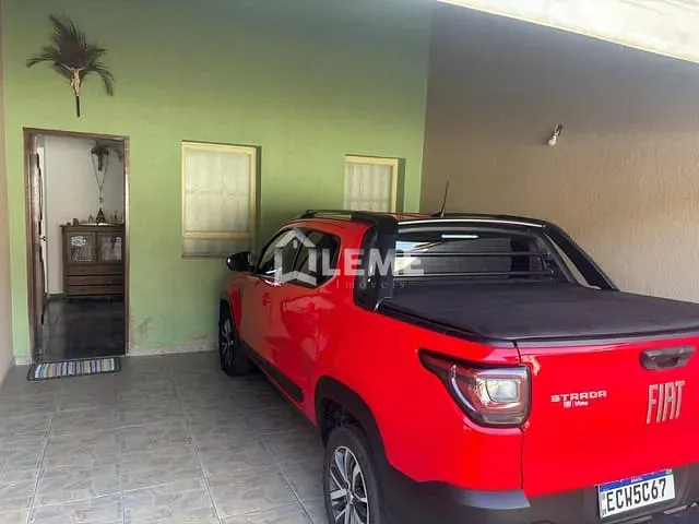 Casa com 250m² 3 quartos e 1 banheiro, à venda, no bairro Projeto Cem em Mococa