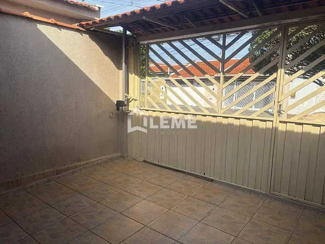 Casa com 250m² 3 quartos e 1 banheiro, à venda, no bairro Projeto Cem em Mococa
