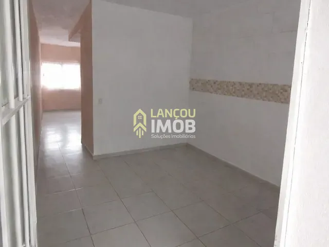 Casa 2 quartos e 2 banheiros, à venda, no bairro Jardim Arpoador em Francisco Morato