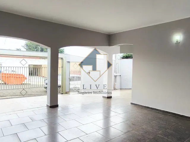 Casa 3 quartos e 4 banheiros, à venda, no bairro Vila Mac Knight em Santa Bárbara D'Oeste