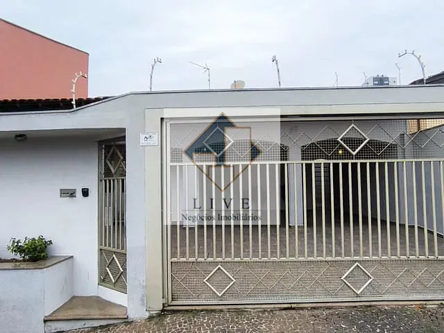 Casa 3 quartos e 4 banheiros, à venda, no bairro Vila Mac Knight em Santa Bárbara D'Oeste