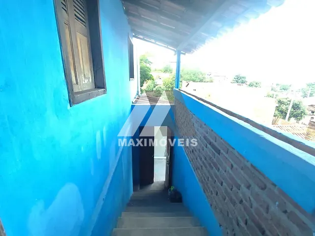 Casa com 107m² 2 quartos e 1 banheiro, à venda ou para alugar, no bairro Alto Santuário em Araçuaí