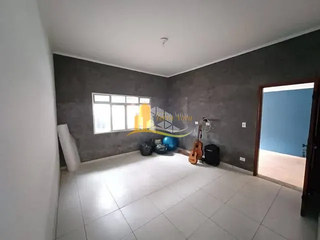 Casa 2 quartos e 1 banheiro, à venda, no bairro Tupi em Praia Grande