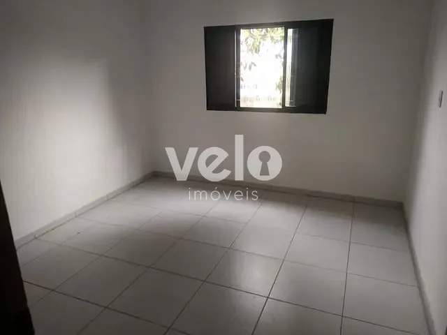 Casa com 500m² 3 quartos e 1 banheiro, à venda, no bairro Chácara São Silvestre em Taubaté