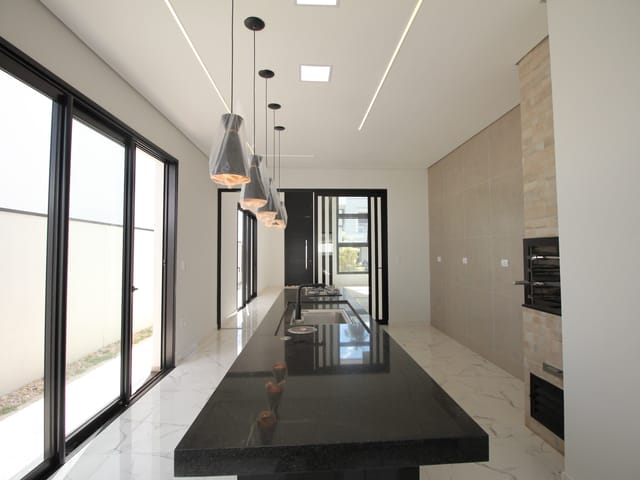 Casa com 371m² 3 quartos e 4 banheiros, à venda, no bairro Rosário em São João da Boa Vista