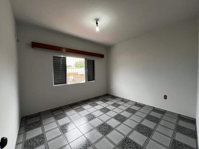 Casa para alugar, no bairro Jardim Olímpico em Pouso Alegre