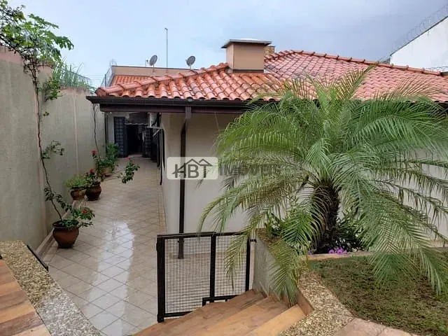 Casa 4 quartos e 3 banheiros, à venda, no bairro Vila Industrial em Bauru