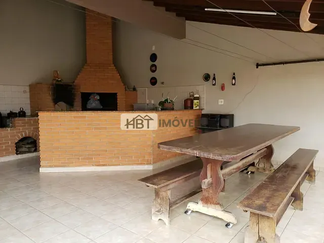 Casa 4 quartos e 3 banheiros, à venda, no bairro Vila Industrial em Bauru
