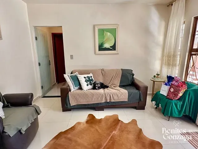 Casa 3 quartos e 3 banheiros, à venda, no bairro Zona 04 em Maringá