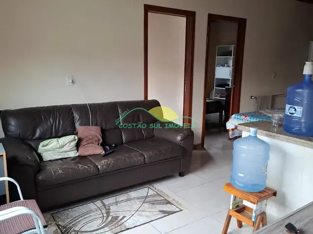 Casa com 200m² 2 quartos e 1 banheiro, para alugar, no bairro Morro das Pedras em Florianópolis