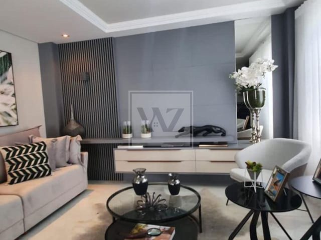 Casa com 600m² 4 quartos e 3 banheiros, à venda, no bairro Oficinas em Ponta Grossa
