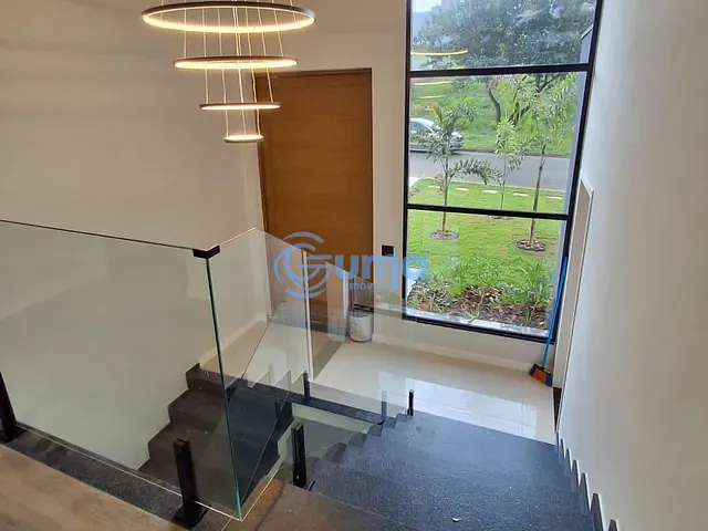 Casa com 305m² 3 quartos e 4 banheiros, à venda, no bairro Condomínio Villa Real de Bragança em Bragança Paulista