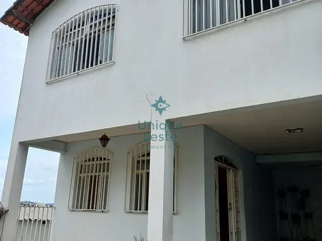Casa 3 quartos e 2 banheiros, à venda, no bairro Cenáculo em Belo Horizonte