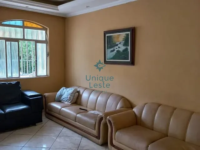 Casa 3 quartos e 2 banheiros, à venda, no bairro Cenáculo em Belo Horizonte