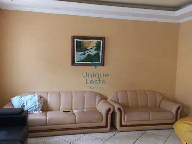 Casa 3 quartos e 2 banheiros, à venda, no bairro Cenáculo em Belo Horizonte