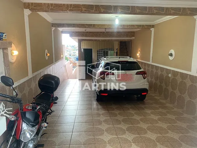 Casa com 450m² 4 quartos e 3 banheiros, à venda, no bairro Jardim Leônidas Moreira em São Paulo