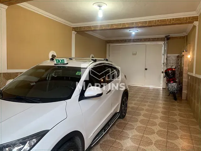 Casa com 450m² 4 quartos e 3 banheiros, à venda, no bairro Jardim Leônidas Moreira em São Paulo