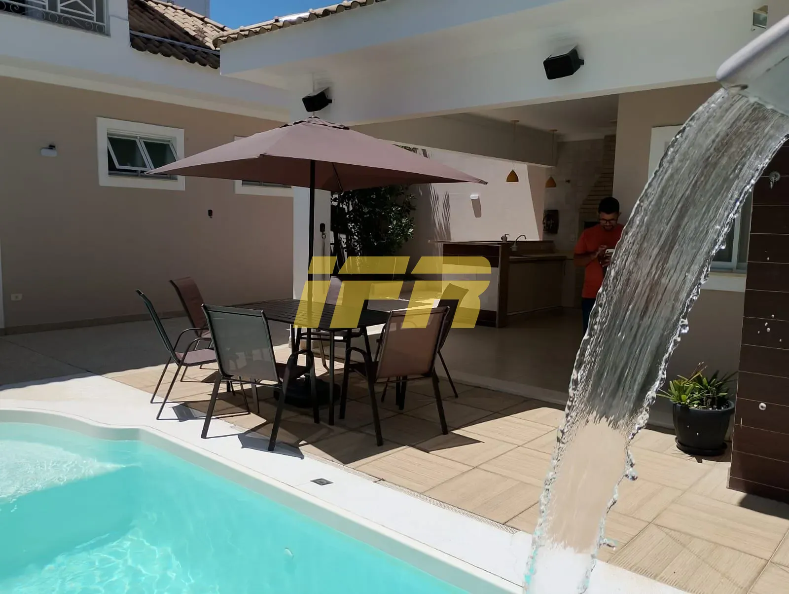 Casa, 4 quartos, 350 m² - Foto 3