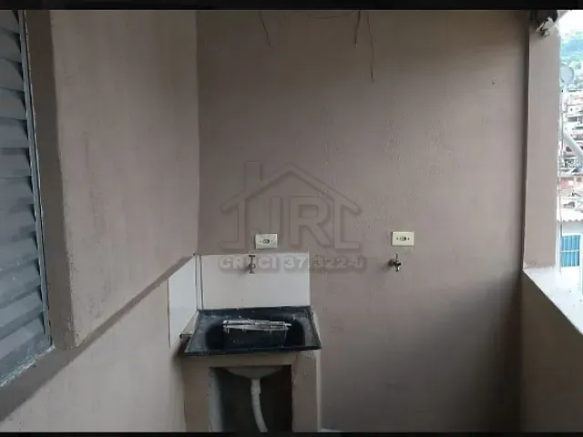 Casa com 200m² 2 quartos e 1 banheiro, à venda, no bairro Jardim Zaira em Mauá