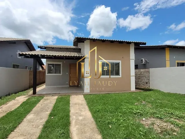 Casa com 250m² 3 quartos e 2 banheiros, à venda, no bairro Distrito Industrial em Cuiabá