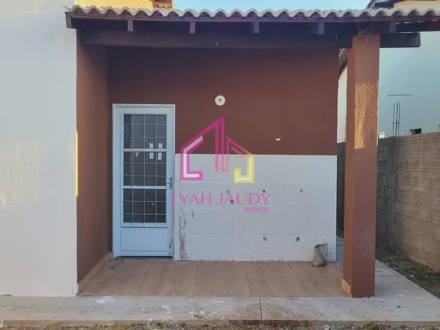 Casa com 250m² 3 quartos e 2 banheiros, à venda, no bairro Distrito Industrial em Cuiabá