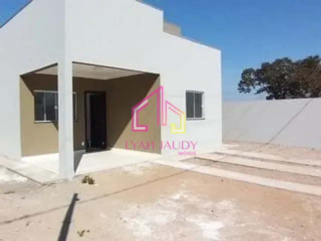 Casa com 250m² 3 quartos e 2 banheiros, à venda, no bairro Distrito Industrial em Cuiabá