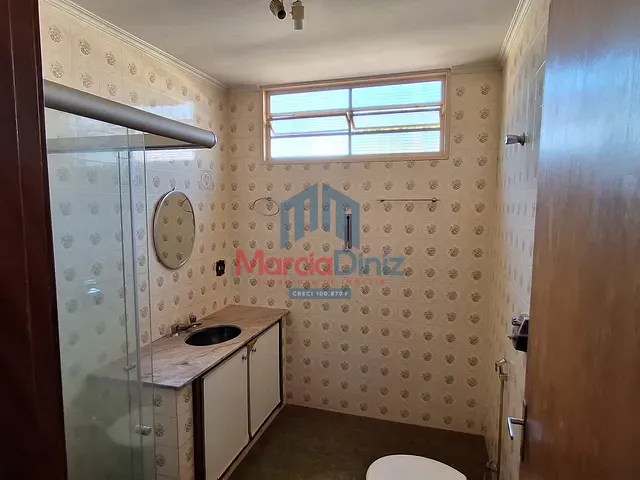 Casa 3 quartos e 1 banheiro, para alugar, no bairro Jardim Pouso Alto em Ituverava