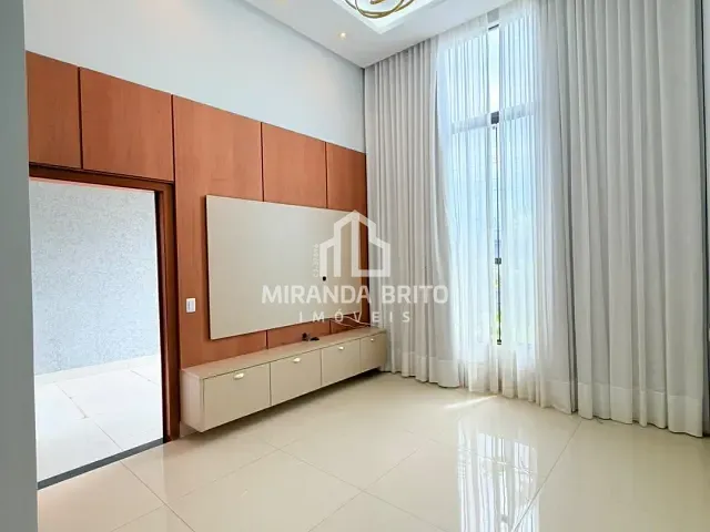 Casa 3 quartos e 2 banheiros, à venda, no bairro Vila Oliveira em Aparecida de Goiânia
