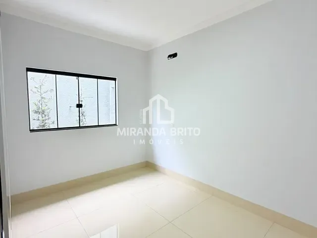 Casa 3 quartos e 2 banheiros, à venda, no bairro Vila Oliveira em Aparecida de Goiânia