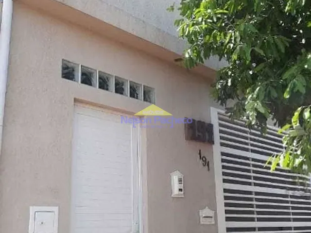 Casa com 92m², à venda, no bairro Chacara Clemente em Capivari