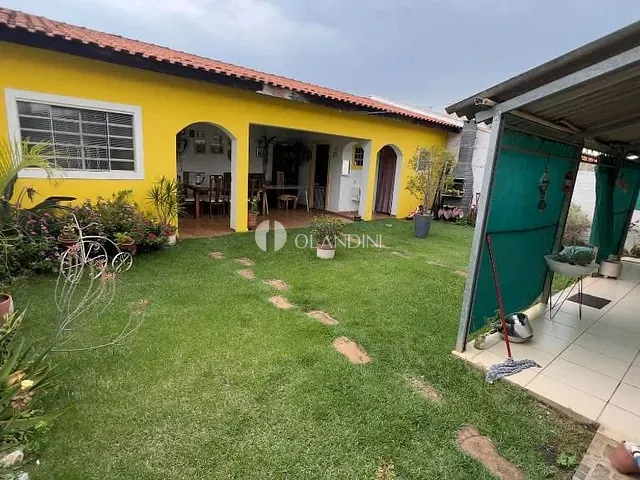 Casa com 300m² 2 quartos e 2 banheiros, à venda, no bairro Itamaraty em Artur Nogueira