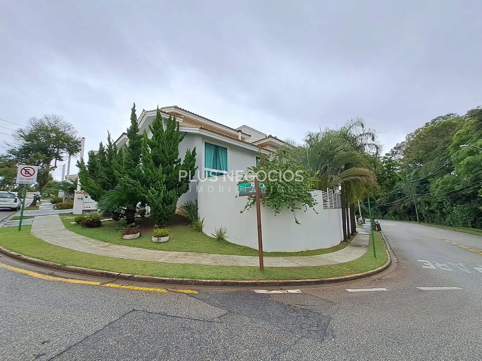 Casa, 4 quartos, 336 m² - Foto 1